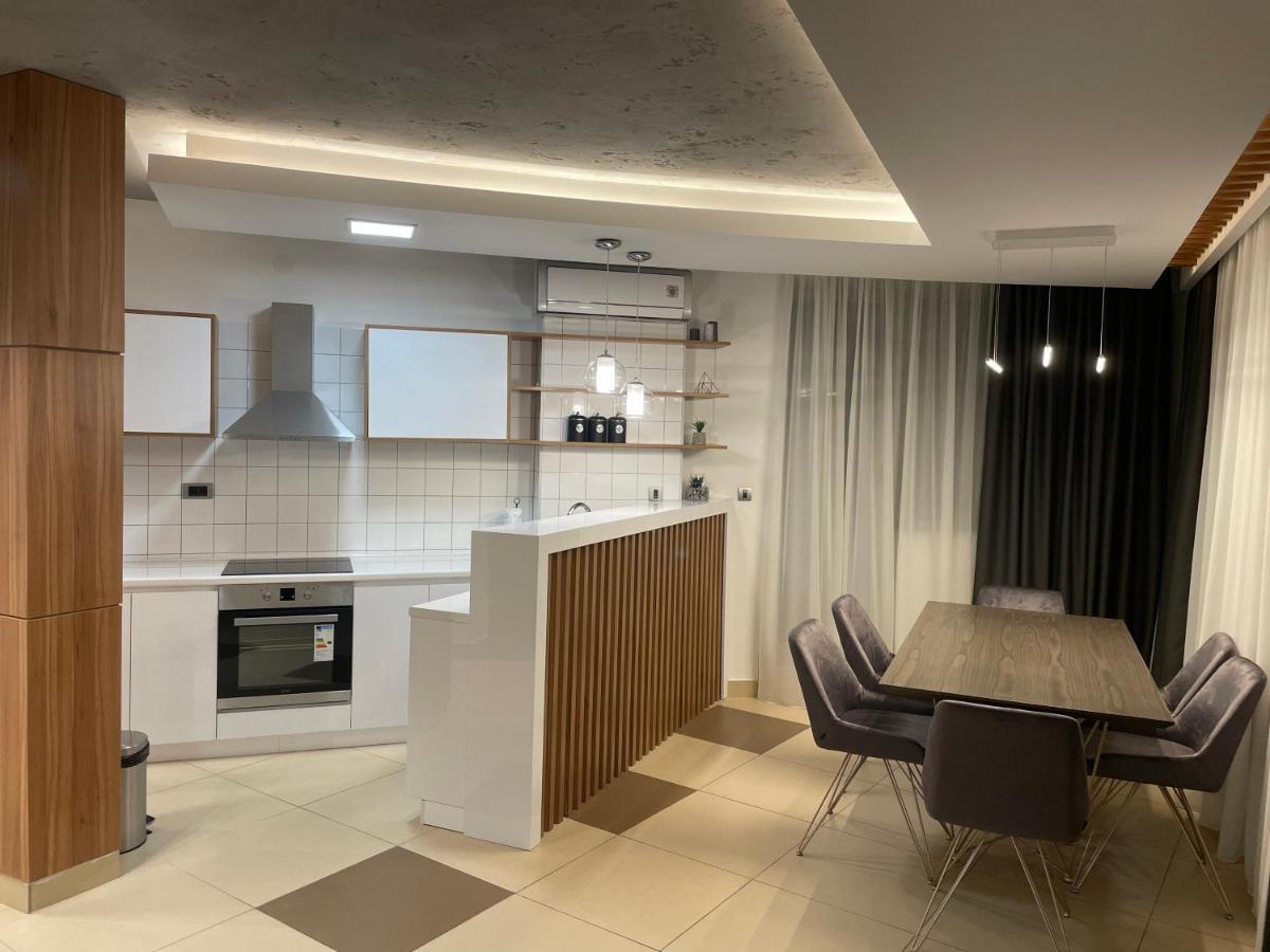 Leo Lux 1 Apartamento Ni Exterior foto